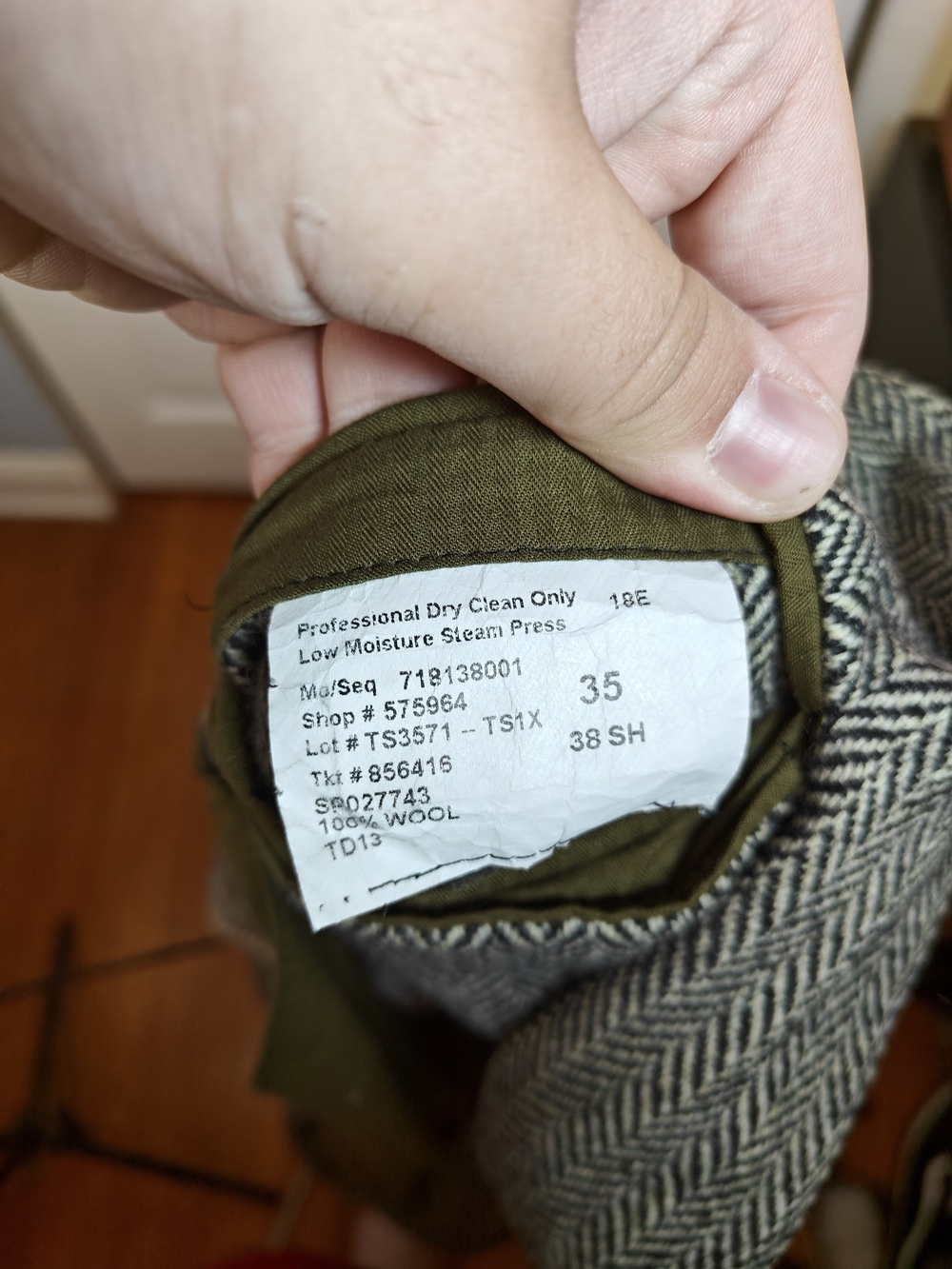 Todd Snyder Sutton Mens 38S Grey Herringbone Tweed Wool Sport Coat Blazer - Picture 12 of 15